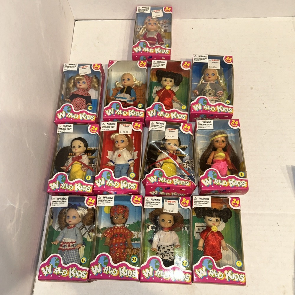 World Kids Doll Lot KB Toys Lot‎ Of 12 Different Countries
